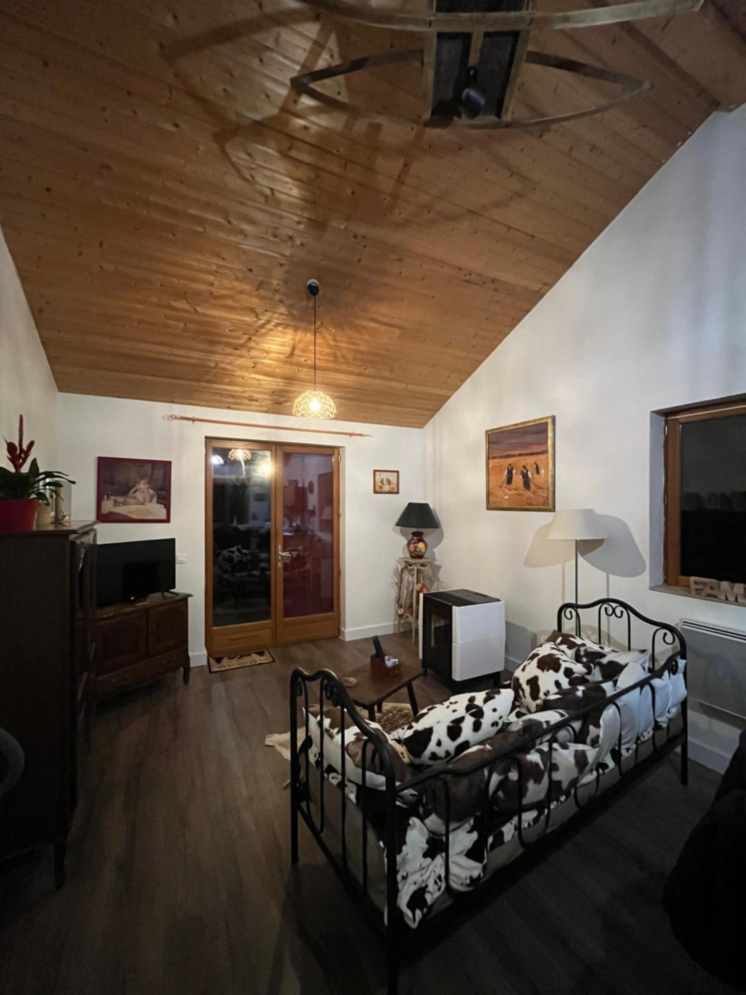 Chez Mamie Villa ลีส์-ชูร์แด็ง ภายนอก รูปภาพ