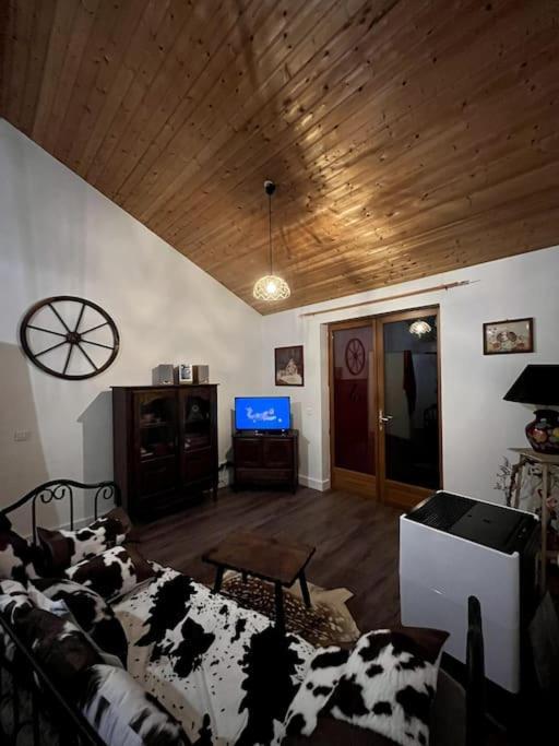 Chez Mamie Villa ลีส์-ชูร์แด็ง ภายนอก รูปภาพ